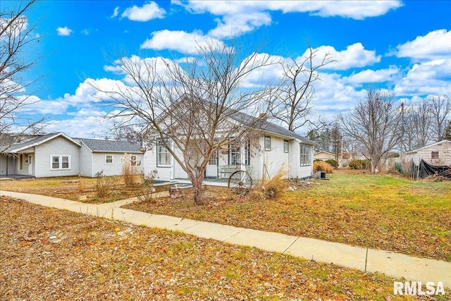 1722 N LOGAN Street, Chillicothe, IL 61523