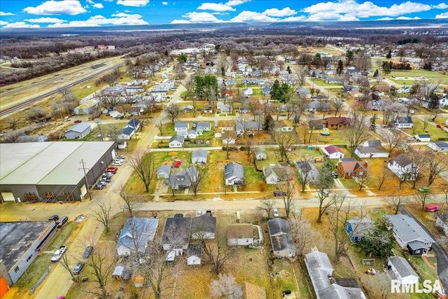 1722 N LOGAN Street, Chillicothe, IL 61523