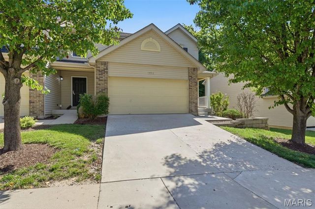 5533 Wavecrest Circle, Cottleville, MO 63304