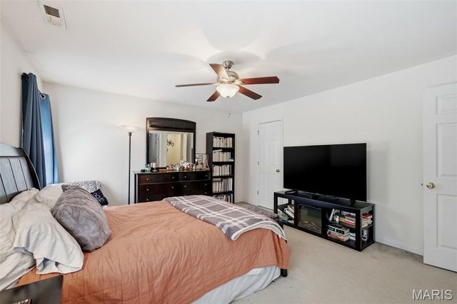 5533 Wavecrest Circle, Cottleville, MO 63304