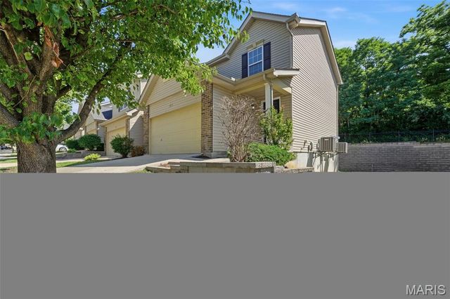 5533 Wavecrest Circle, Cottleville, MO 63304
