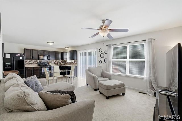 5533 Wavecrest Circle, Cottleville, MO 63304