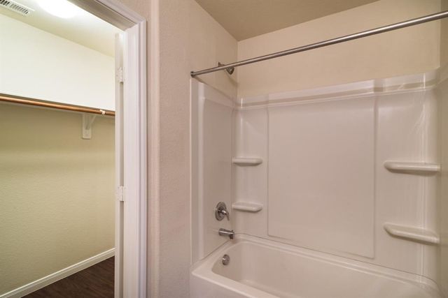 806 Coffee Mill Creek Lane, Rosenberg, TX 77471
