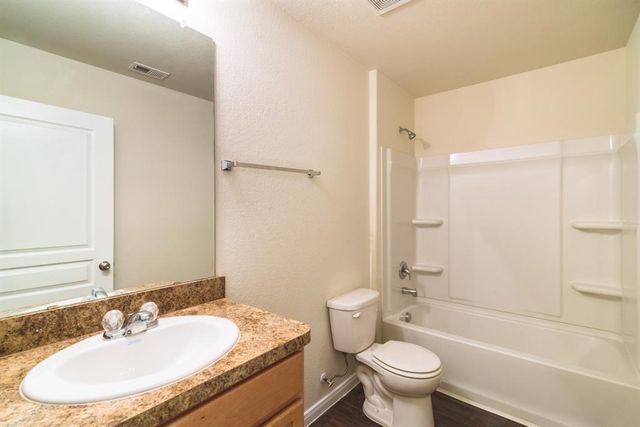 806 Coffee Mill Creek Lane, Rosenberg, TX 77471