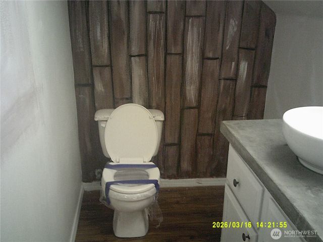 305 S 32nd Place, Mount Vernon, WA 98274