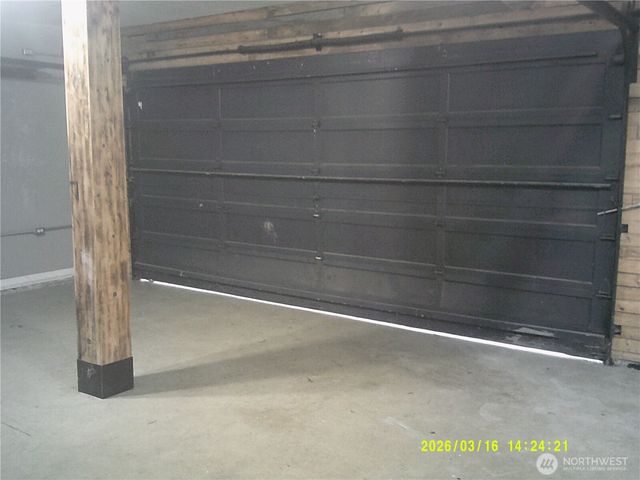 305 S 32nd Place, Mount Vernon, WA 98274