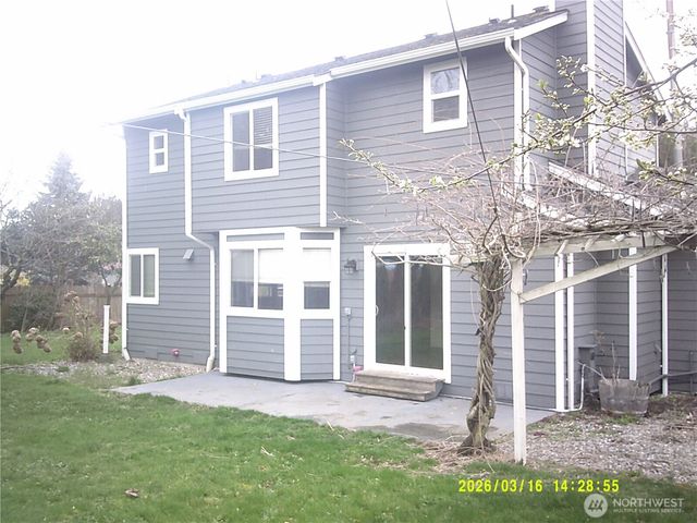 305 S 32nd Place, Mount Vernon, WA 98274