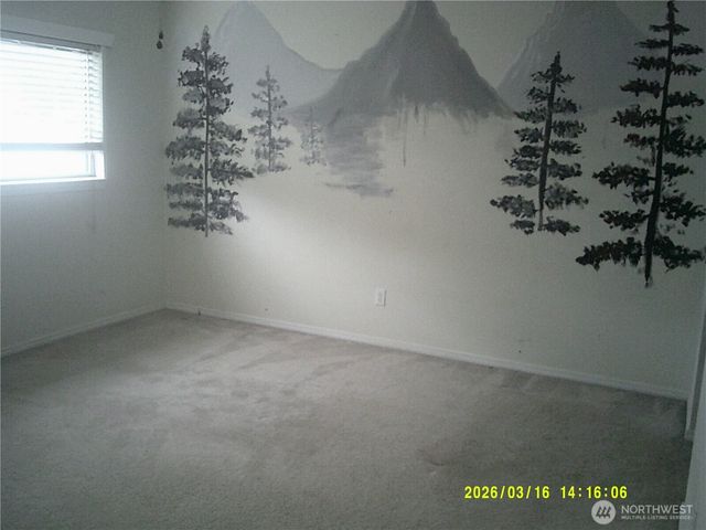 305 S 32nd Place, Mount Vernon, WA 98274