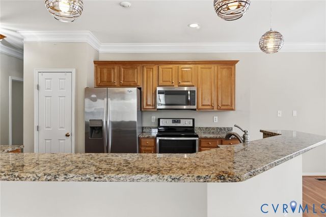 13718 Biggin Pond Ln, Chesterfield, VA 23114