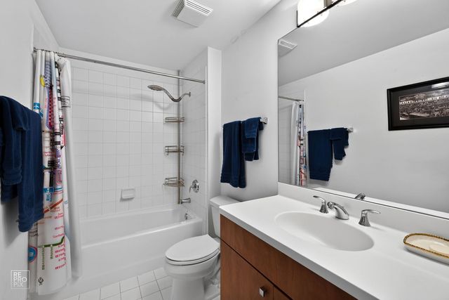 565 W Quincy Street 515, Chicago, IL 60661