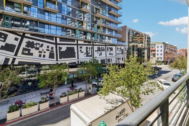 425 W Beech St 308, San Diego, CA 92101