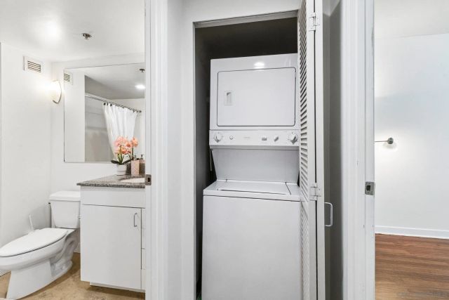 425 W Beech St 308, San Diego, CA 92101