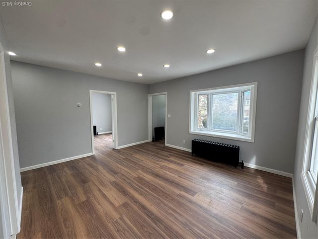 110 Woodside Avenue, Freeport, NY 11520