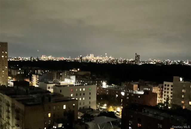2550 Olinville Avenue 15H, Bronx, NY 10467