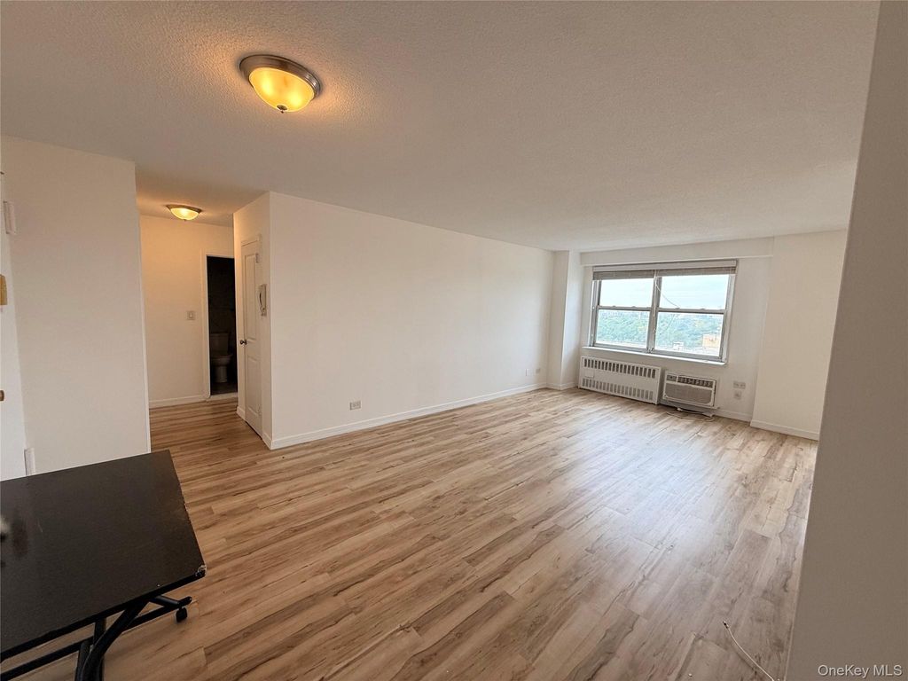 2550 Olinville Avenue 15H, Bronx, NY 10467 — photo 3