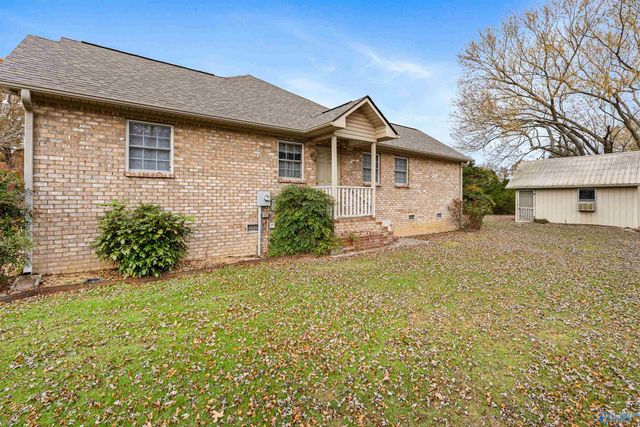 323 Fourth Ave, Rainsville, AL 35986