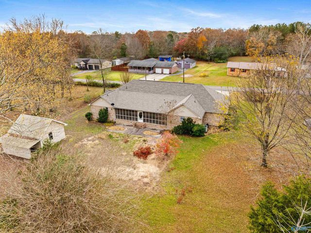 323 Fourth Ave, Rainsville, AL 35986