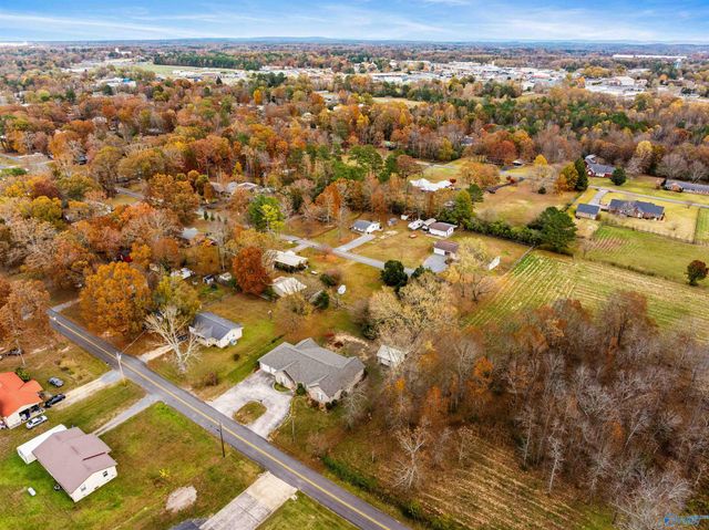 323 Fourth Ave, Rainsville, AL 35986