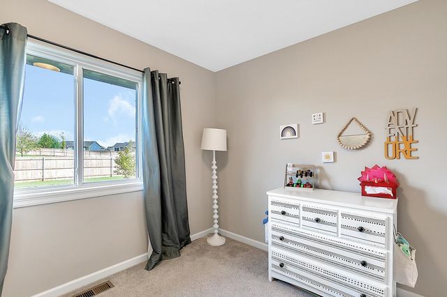 877 N Cloverleaf St, Goddard, KS 67052