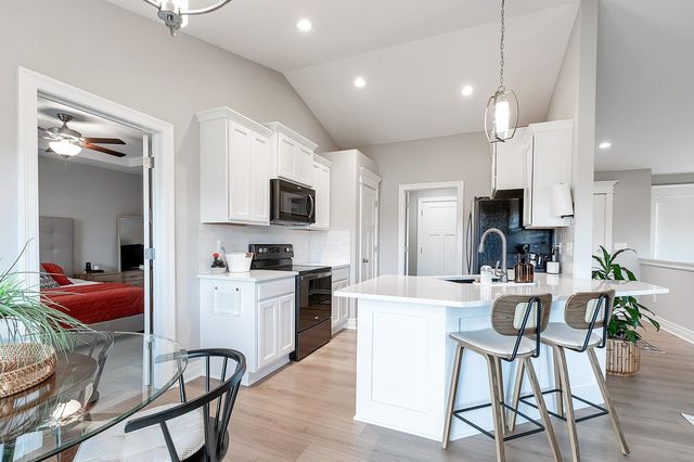 877 N Cloverleaf St, Goddard, KS 67052