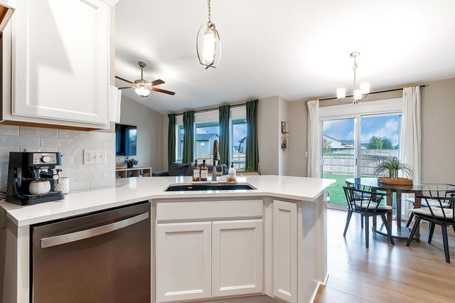 877 N Cloverleaf St, Goddard, KS 67052