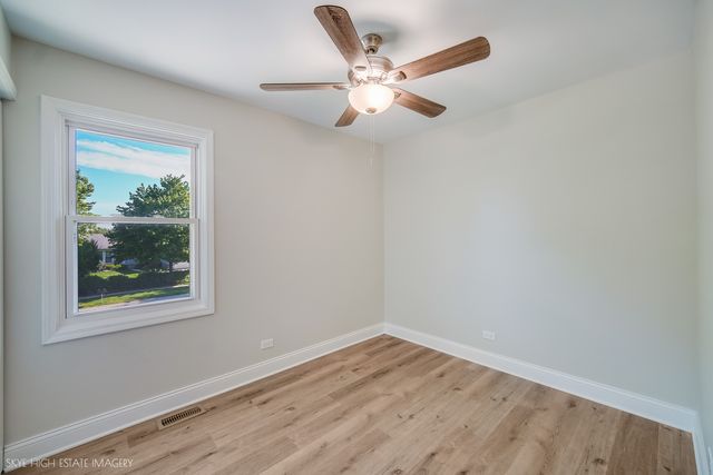 8131 W Evergreen Drive, Frankfort, IL 60423