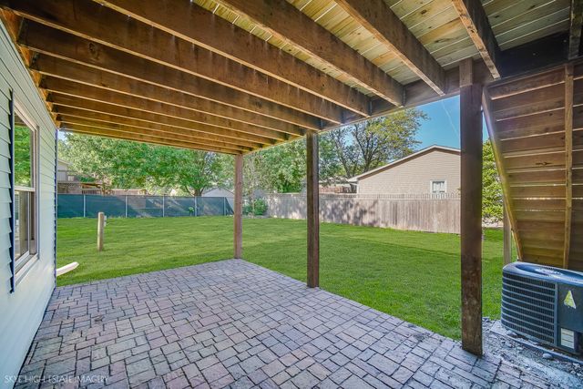 8131 W Evergreen Drive, Frankfort, IL 60423