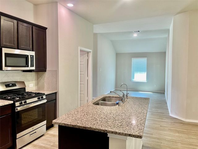 513 Bonnerville Lane, Magnolia, TX 77354