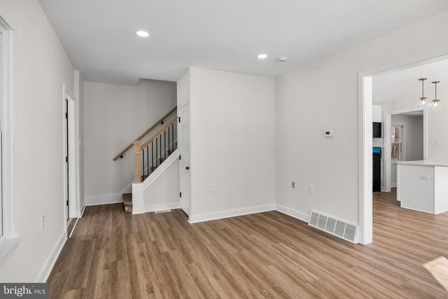 985 MAIN, Sewell, NJ 08080