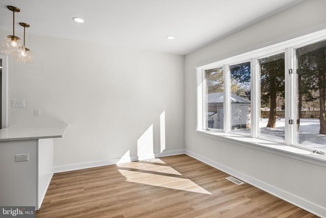 985 MAIN, Sewell, NJ 08080