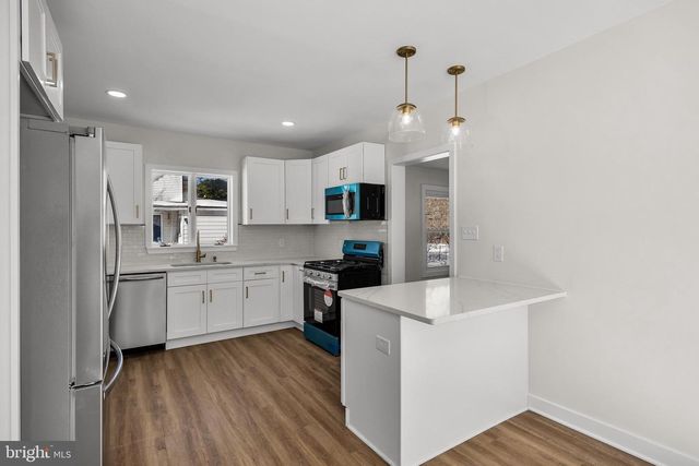 985 MAIN, Sewell, NJ 08080