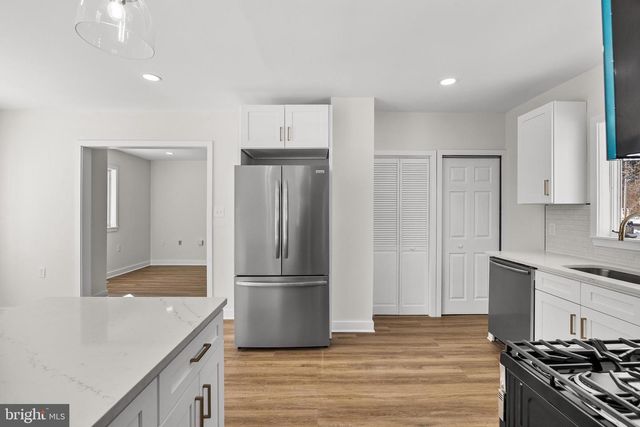 985 MAIN, Sewell, NJ 08080