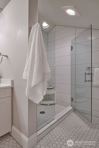 2736 34th Avenue S, Seattle, WA 98144
