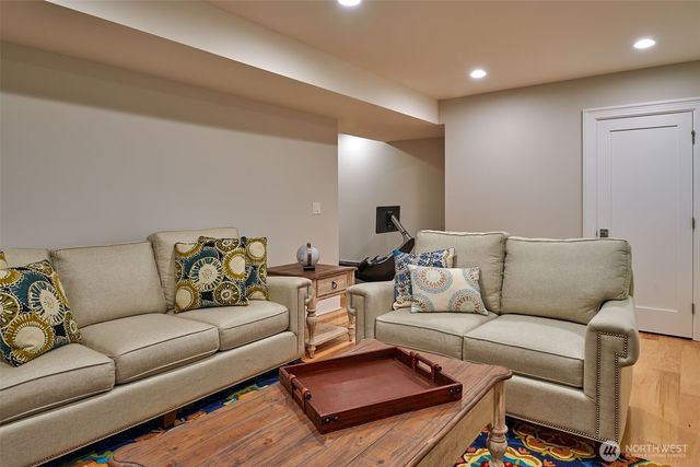 2736 34th Avenue S, Seattle, WA 98144