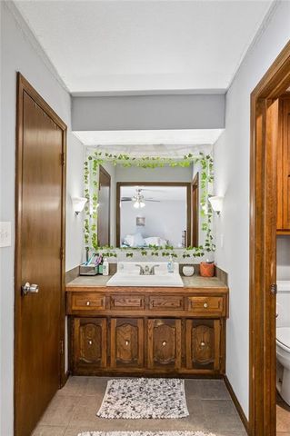 11010 E 83rd Terrace, Raytown, MO 64138