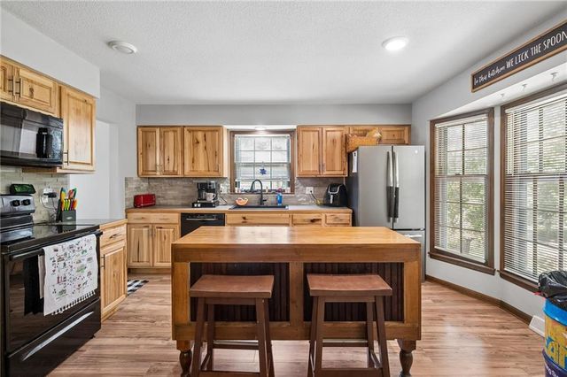 11010 E 83rd Terrace, Raytown, MO 64138
