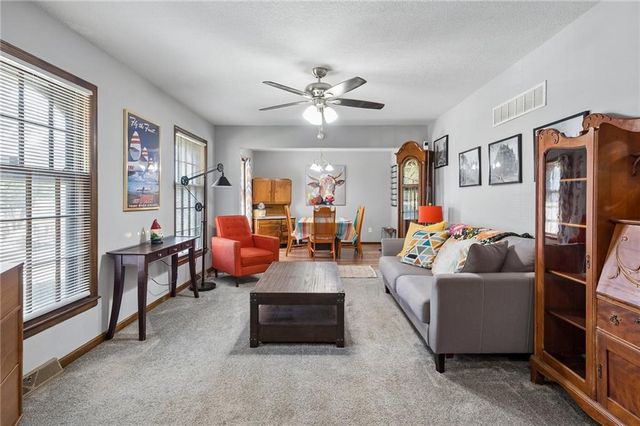 11010 E 83rd Terrace, Raytown, MO 64138