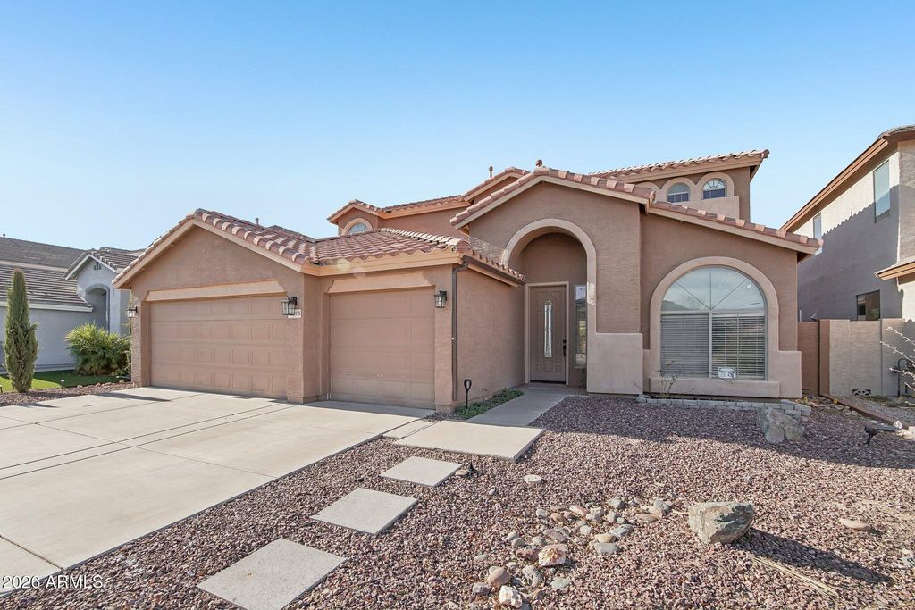 43578 W CYDNEE Drive, Maricopa, AZ 85138 — photo 2