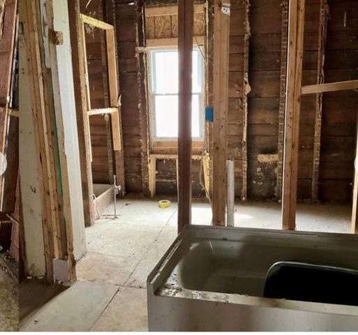 208 South Avenue, Elmira City, NY 14904