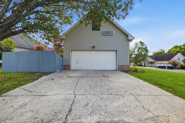 109 Homestead Pl, Hendersonville, TN 37075