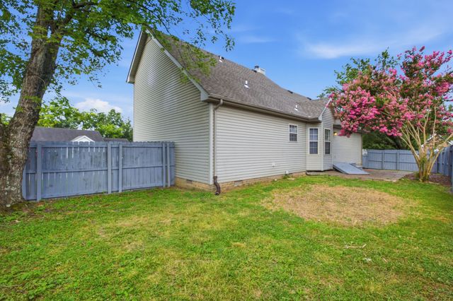 109 Homestead Pl, Hendersonville, TN 37075