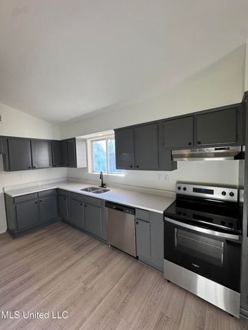 8913 Whitworth Street, Southaven, MS 38671