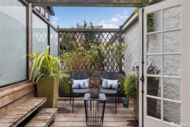 3140 Pacific Avenue, San Francisco, CA 94115