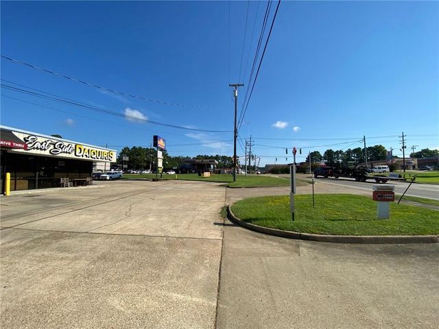2620 HWY 28 EAST Highway, Pineville, LA 71360
