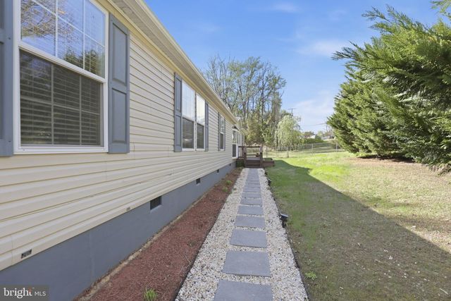 8 WALKER WAY, Stafford, VA 22554