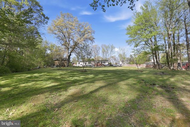 8 WALKER WAY, Stafford, VA 22554