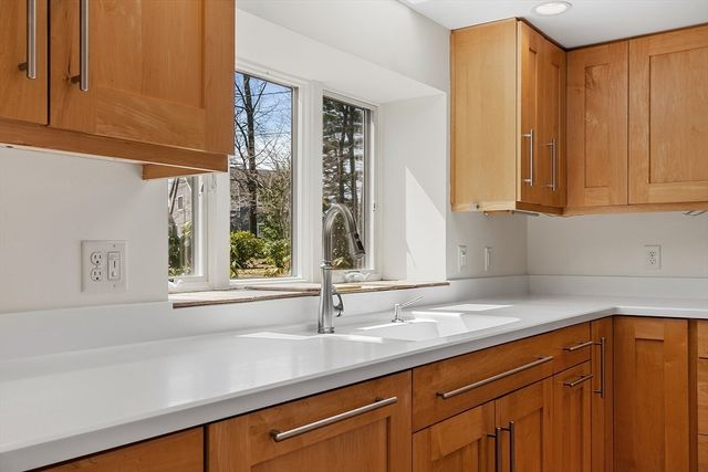 101 Horizon Island Road, Lunenburg, MA 01462