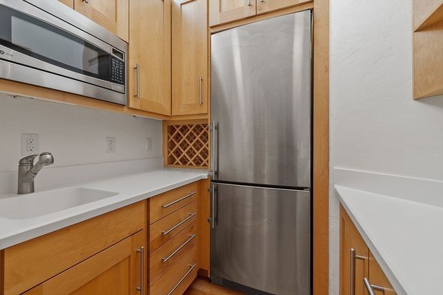 101 Horizon Island Road, Lunenburg, MA 01462