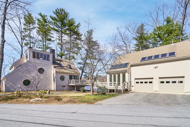 101 Horizon Island Road, Lunenburg, MA 01462