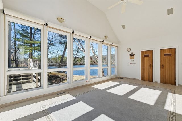 101 Horizon Island Road, Lunenburg, MA 01462
